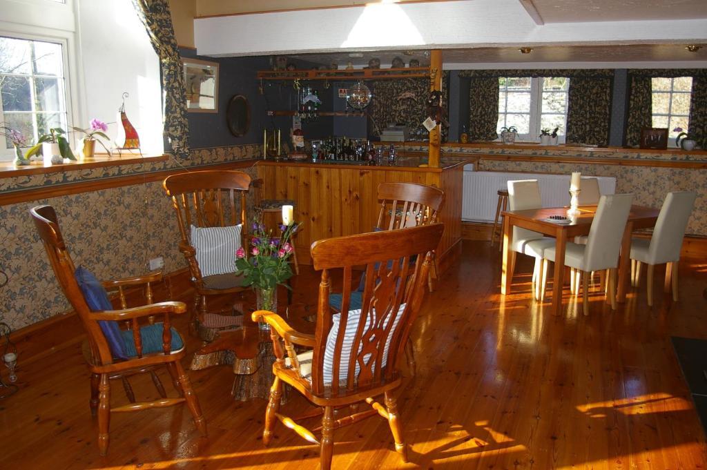 The Old School House Hotel Йелвертън Екстериор снимка