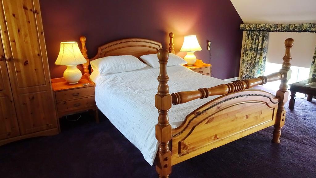 The Old School House Hotel Йелвертън Екстериор снимка