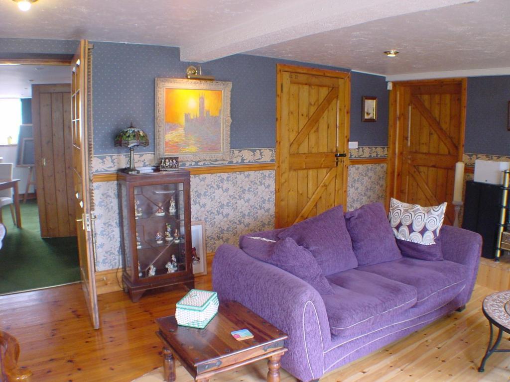 The Old School House Hotel Йелвертън Екстериор снимка